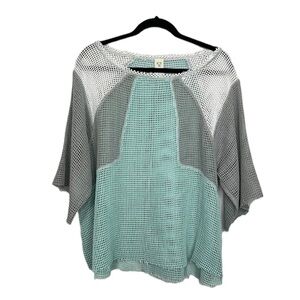 WE THE FREE Oversized Mesh gray white and sea foam green Beach Top sz XS